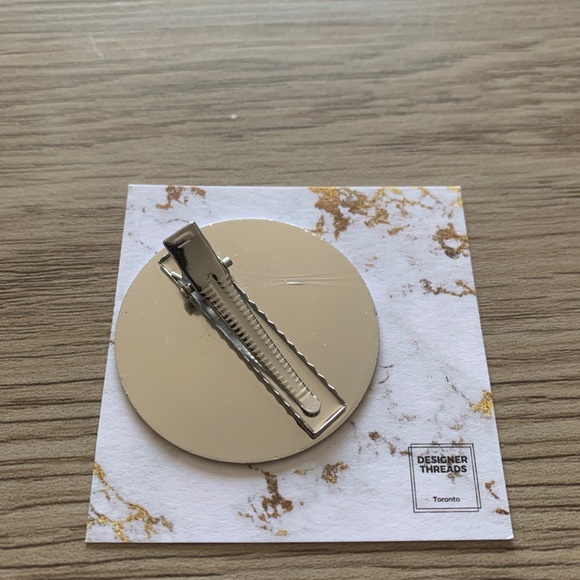 Silver Round Brushed Metal Hairpin Barrette - Picture 2 of 3